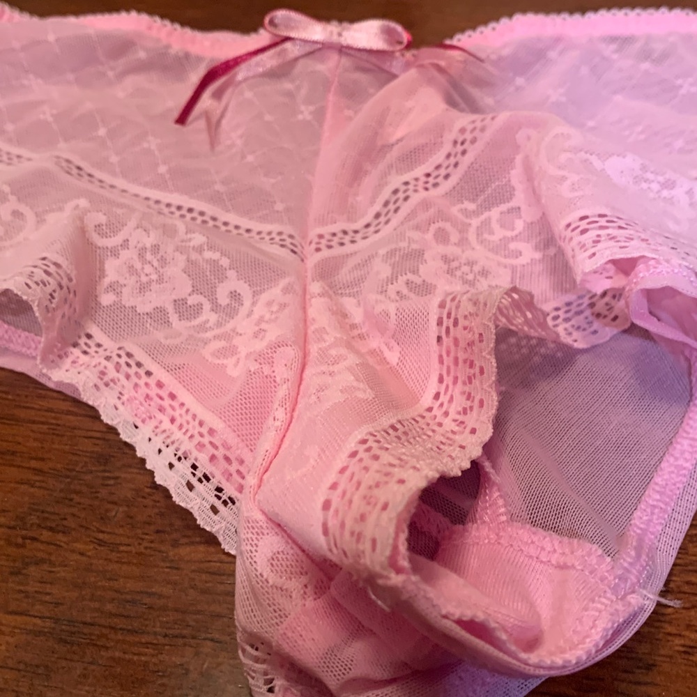 Victoria's Secret Lavender Lace Boyshorts, new, sexy, lace,no tags, retro,must